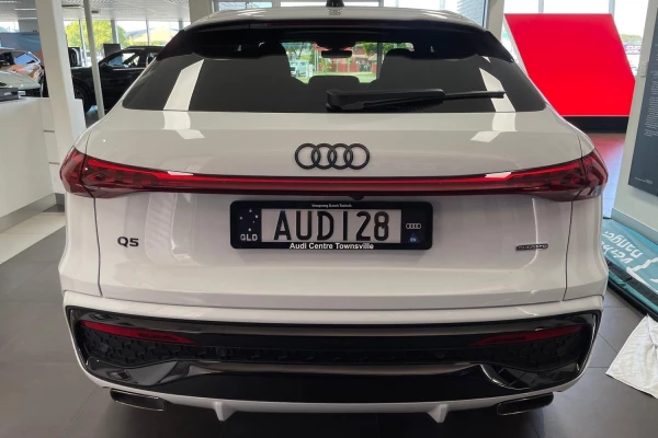 2026 MY25 Audi Q5 GU e-hybrid 270kW Hatch Image 4