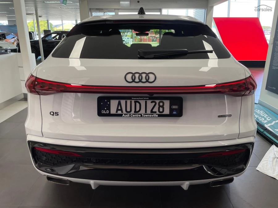 2026 MY25 Audi Q5 GU e-hybrid 270kW Hatch Image 4
