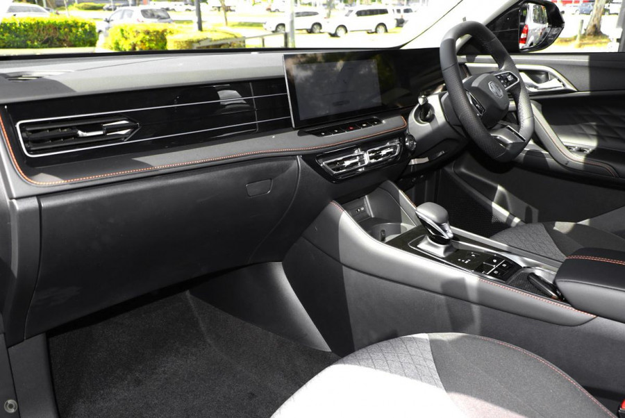 2024 MY24.5 MG HS AS33 Vibe SUV Image 8