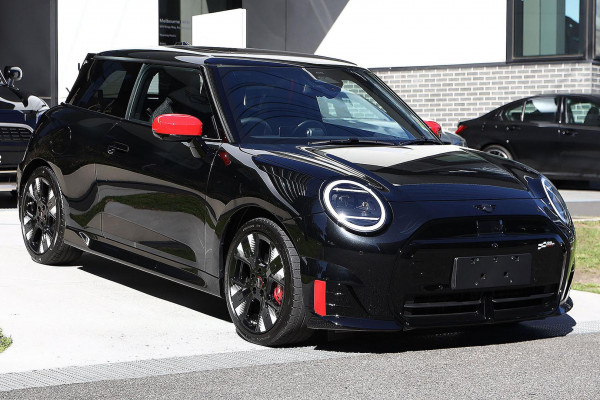 MINI Cooper JCW E Favoured J01