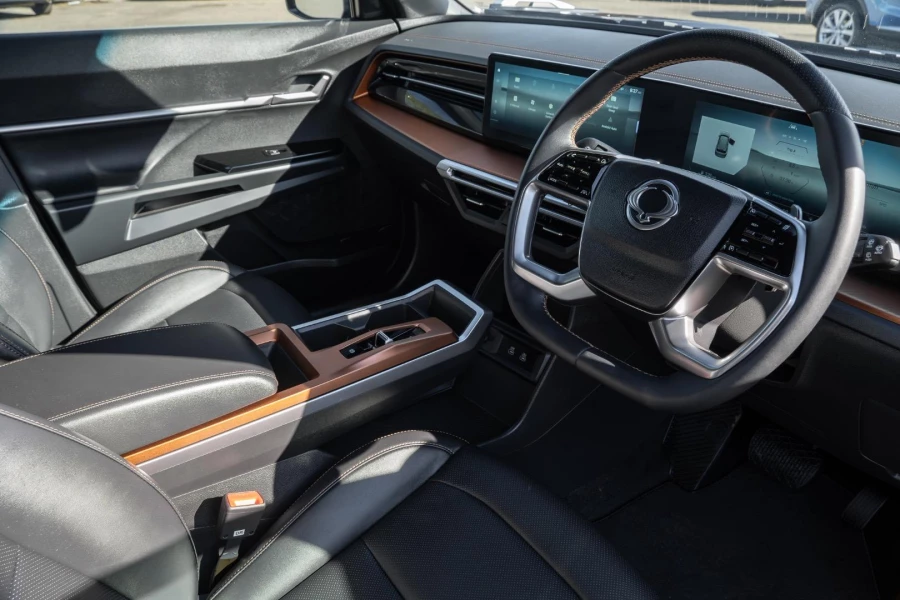 2025 KGM Torres J116 Adventure SUV Image 7