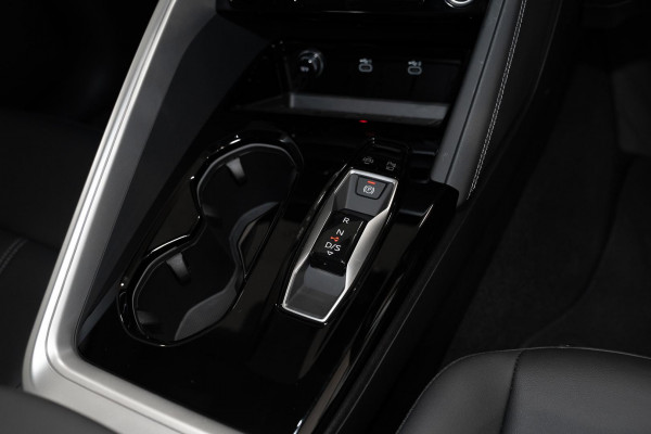 2025 Audi Q5 GU TFSI 150kW SUV image 16