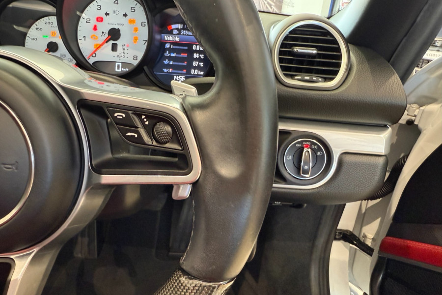 2016 MY17 Porsche 718 982  Convertible Image 34