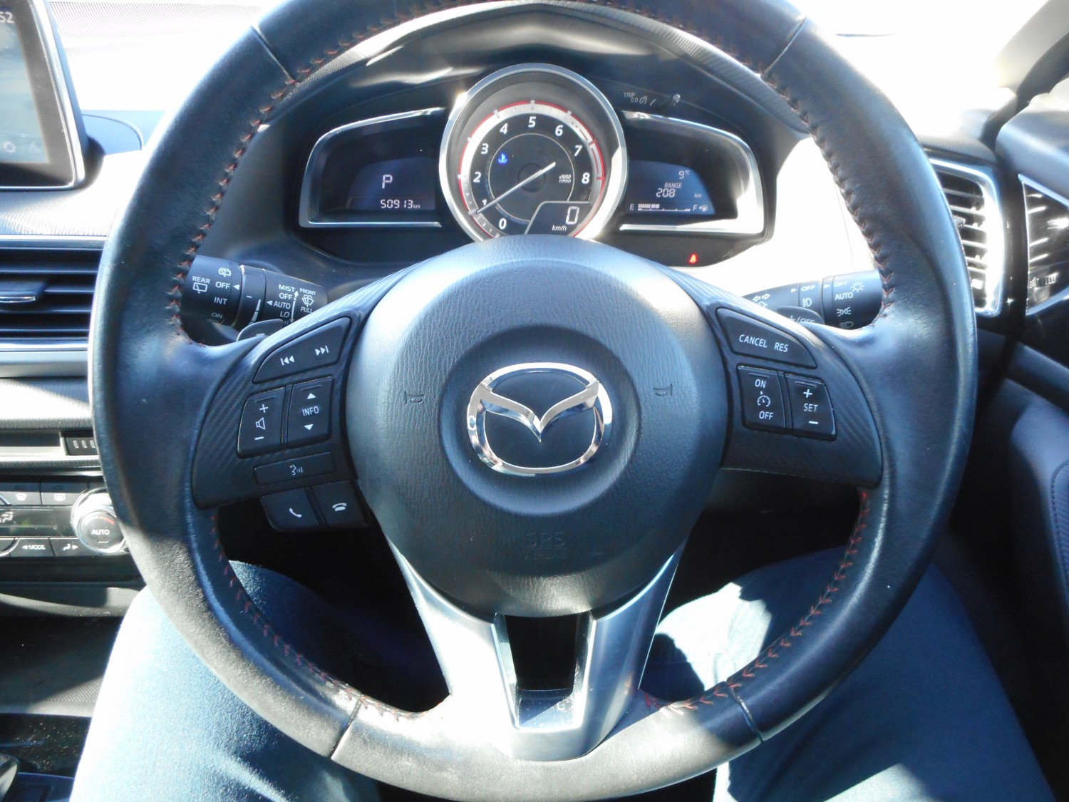2015 Mazda 3 Hatchback Image 15