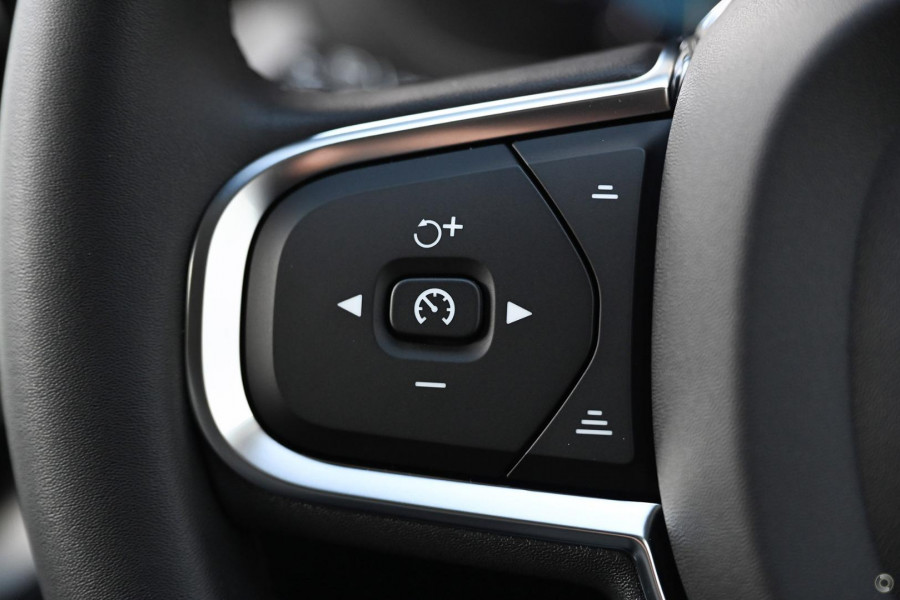 2024 MY25 Volvo XC60 UZ Plus B5 SUV Image 13