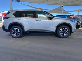 2025 Nissan X-Trail T33 ST-L e-POWER SUV image 2