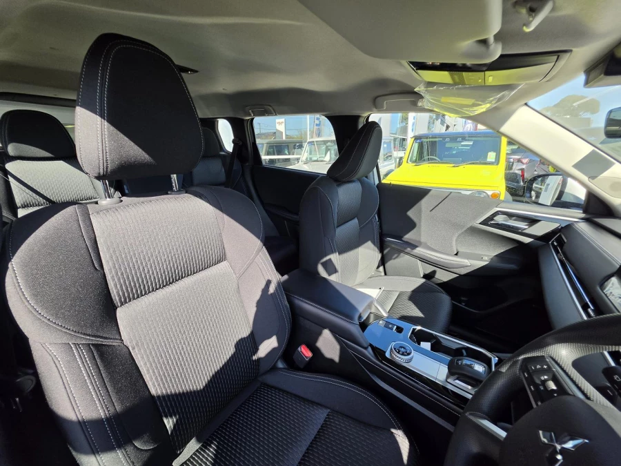 2026 Mitsubishi Outlander ZM ES SUV Image 16