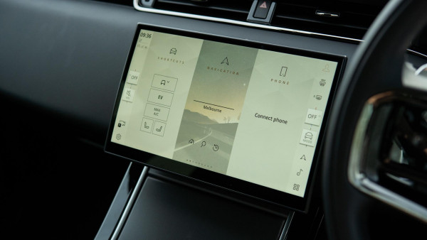 2024 Land Rover Range Rover Evoque L551 HSE SUV image 11