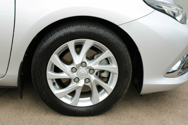 2016 Toyota Corolla ZWE186R Hybrid Hatch Image 12
