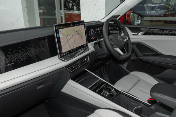 2026 Volkswagen Tiguan 150TSI eHybrid Elegance SUV Image 8