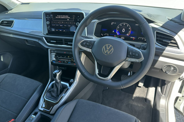 2025 Volkswagen T-Roc D11 110TSI Style SUV Image 9