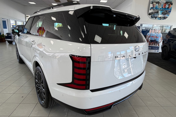 2026 Hyundai Palisade Calligraphy Black Ink SUV Image 5