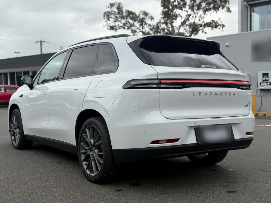 2025 Leapmotor C10 B11 REEV Ultra Hybrid Design Wagon Image 10