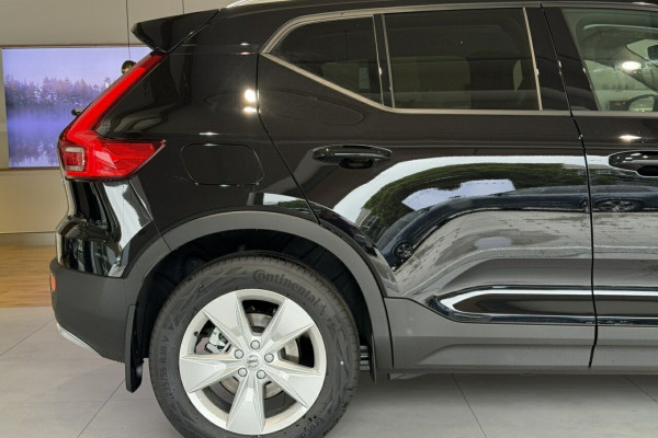 2026 Volvo XC40 XZ Plus B4 SUV Image 6