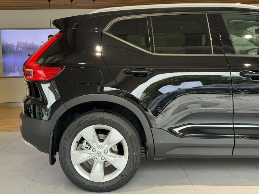 2026 Volvo XC40 XZ Plus B4 SUV Image 6