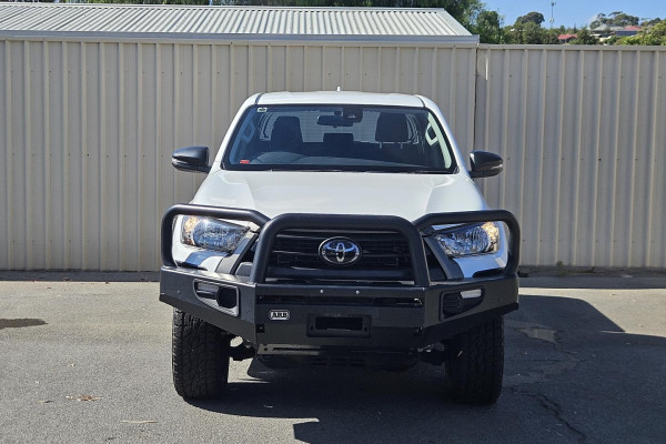 2022 Toyota HiLux GUN126R SR Double-Cab Pick-Up