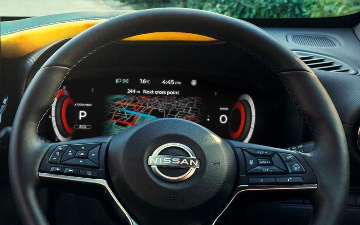 4/5 - Leather-accented steering wheel Image
