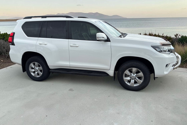 2018 Toyota LandCruiser Prado GDJ150R GXL SUV Image 2