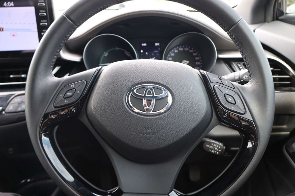 2023 Toyota C-HR  Koba SUV Image 18