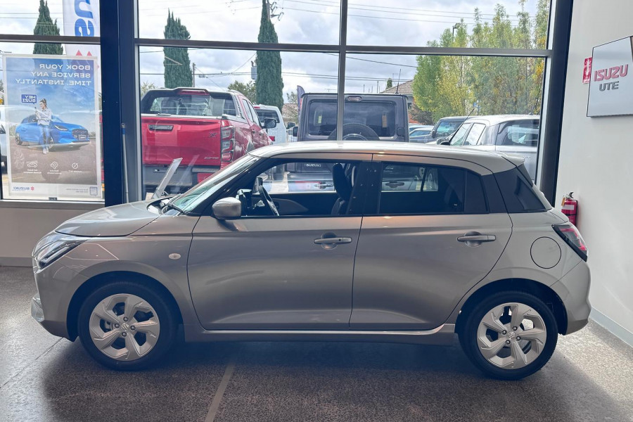 2025 Suzuki Swift UZ Hybrid Hatch Image 7