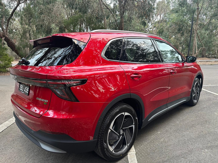 2025 MG MGS5 EV ZS3EM Essence 62 SUV Image 4