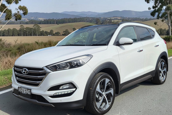 2016 Hyundai Tucson TLe Highlander SUV Image 3