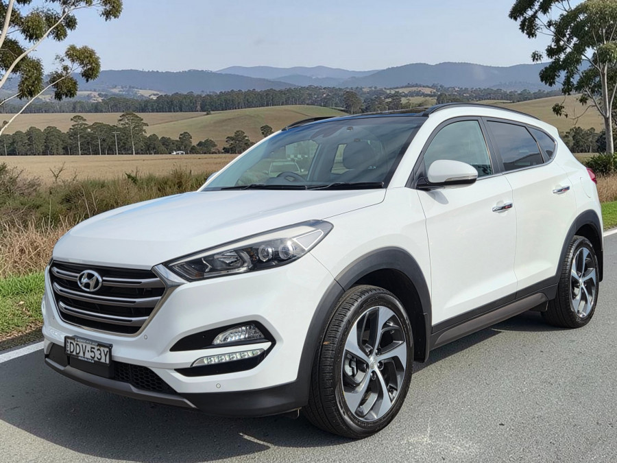 2016 Hyundai Tucson TLe Highlander SUV Image 3