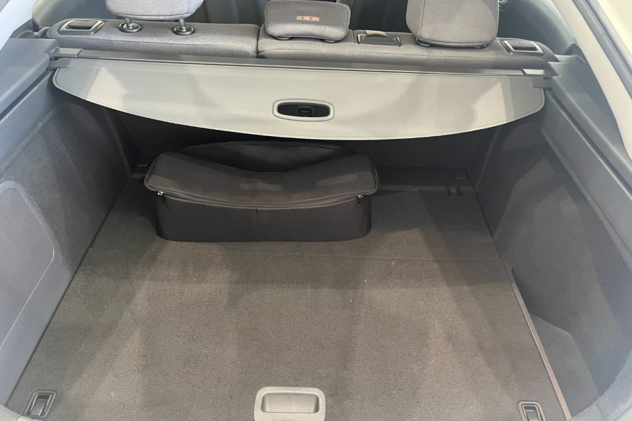 2019 Hyundai IONIQ AE.2 Electric Elite Hatch Image 16