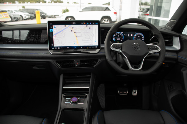 2025 Volkswagen Tayron R4 195TSI R-Line SUV Image 7