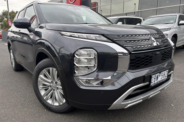 2024 Mitsubishi Outlander ZM LS SUV