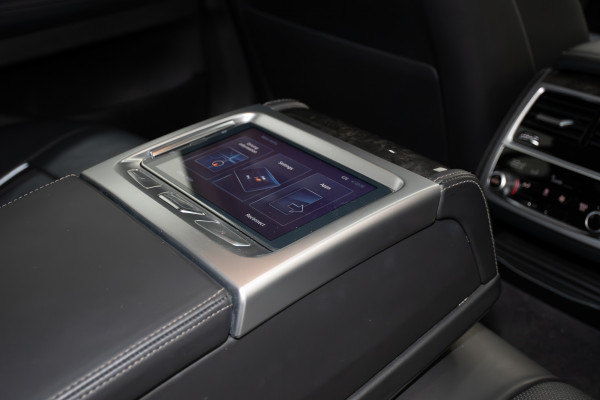 2018 BMW 7 Series 30d Sedan Image 5