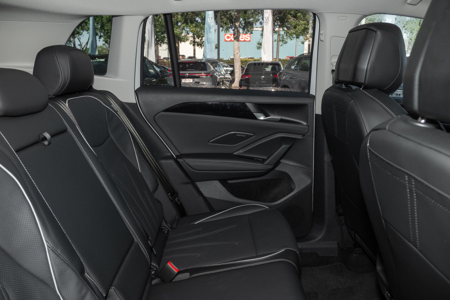 2026 Volkswagen Tiguan 150TSI eHybrid Elegance SUV