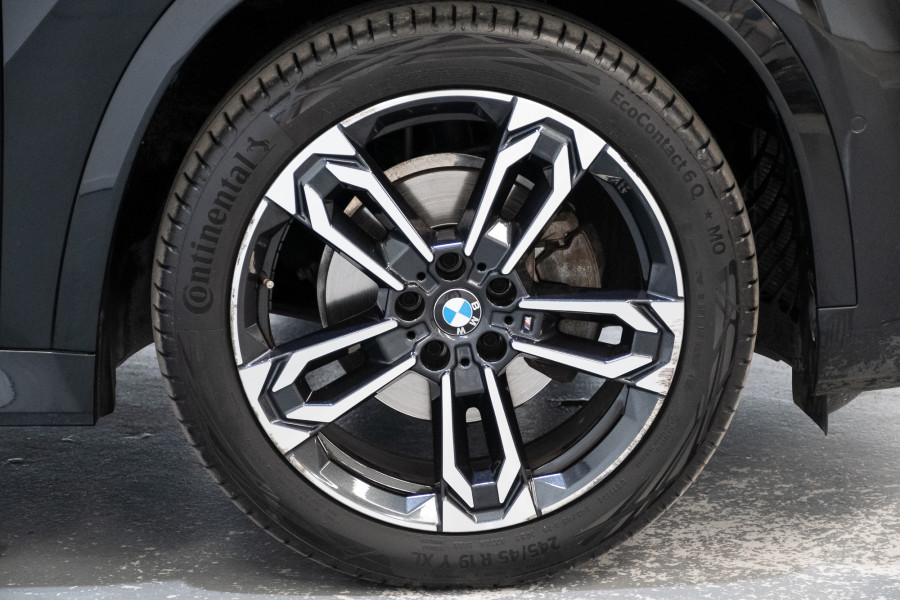 2023 BMW X1 xDrive20i M Sport SUV Image 6