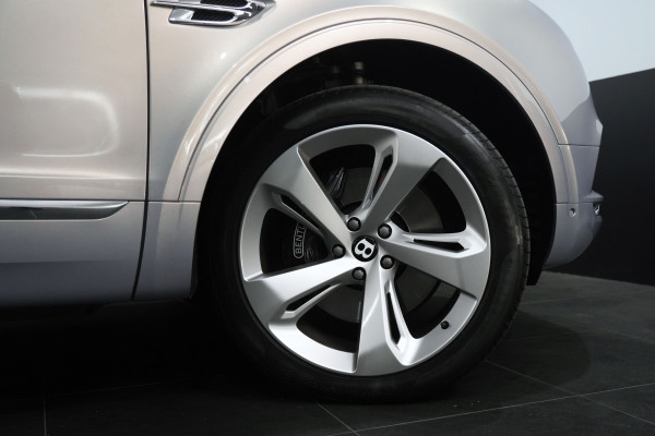2017 Bentley Bentayga W12 SUV Image 26