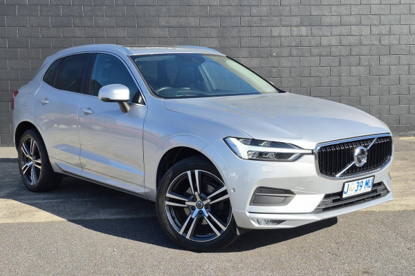 2020 MY21 Volvo XC60 UZ D4 Momentum SUV Image 1