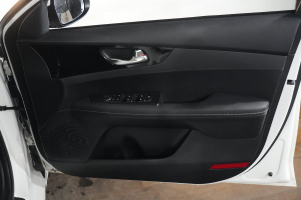 2020 Kia Cerato BD Sport+ Hatch image 28