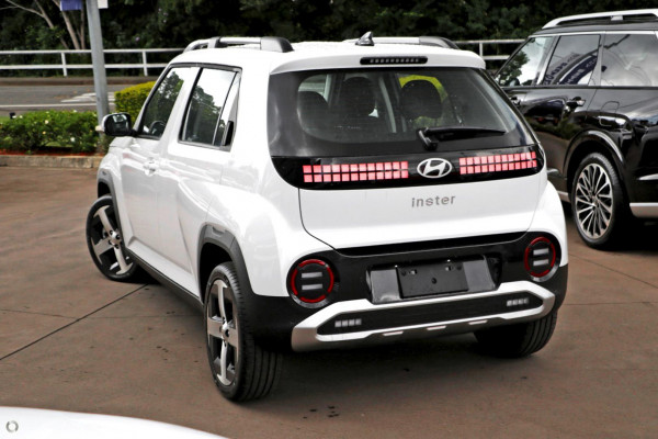 2026 Hyundai INSTER AX.V1 Extended Range SUV Image 4