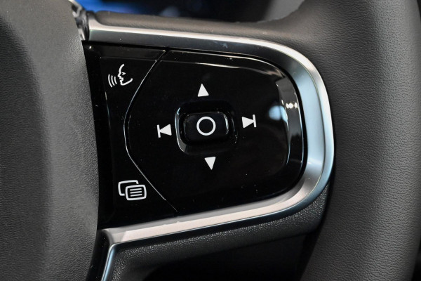 2026 Volvo XC60 UZ Ultra B5 Dark SUV Image 17