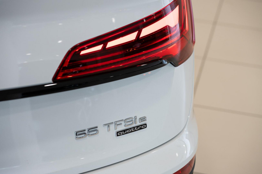 2025 Audi Q5 FY 55 TFSI e S Line SUV