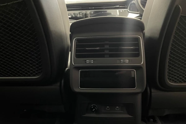 2026 Audi SQ7 TFSI Wagon Image 17