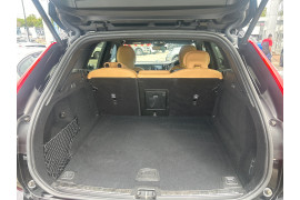 2021 MY22 Volvo XC60 UZ B5 Inscription SUV