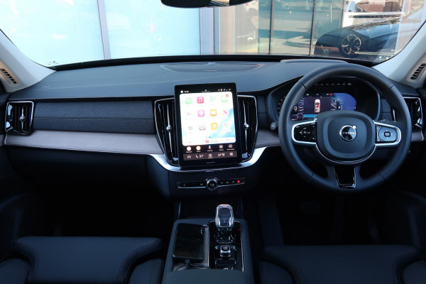 2025 MY26 Volvo XC90 L Series Plus T8 Plug-in Hybrid Dark SUV Image 2