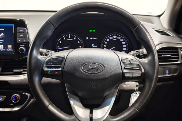 2018 Hyundai i30 PD Active Hatch Image 8
