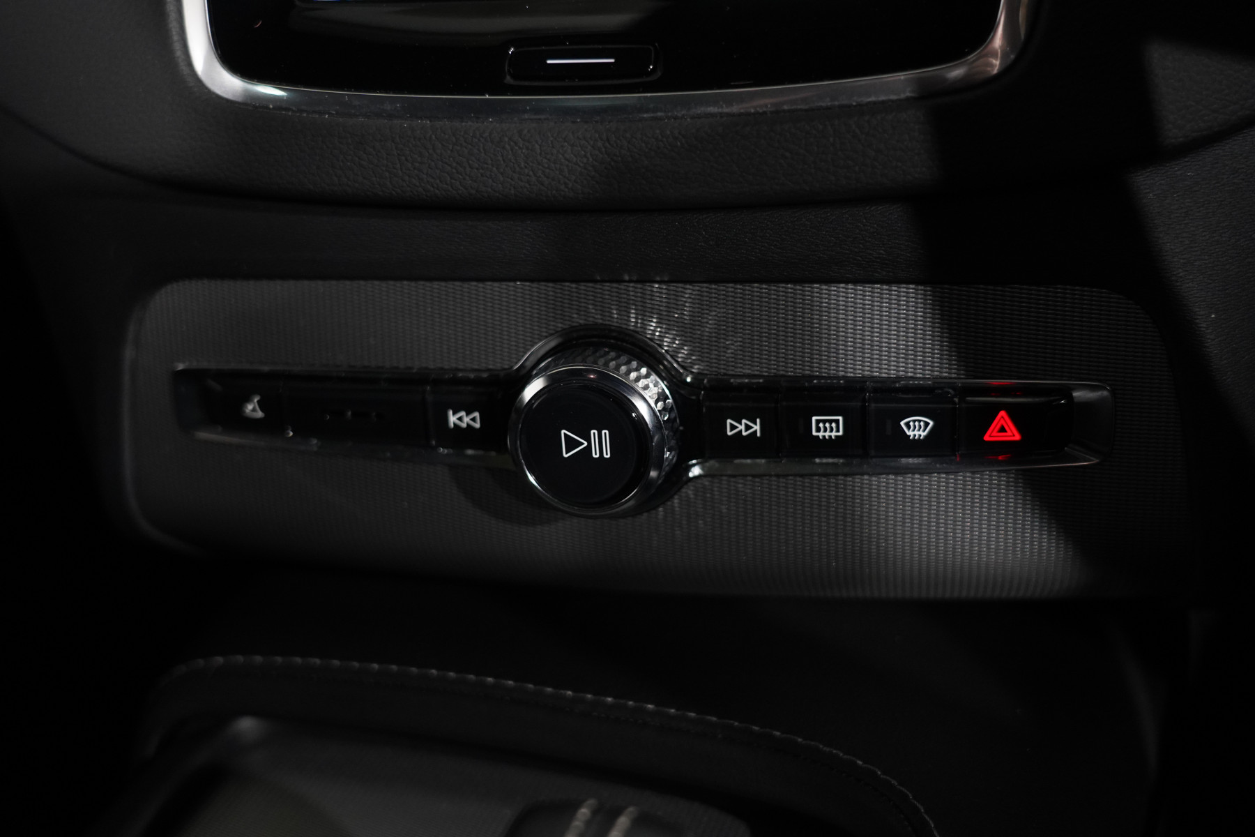 2022 Volvo XC90 Recharge Ultimate T8 Phev SUV Image 19