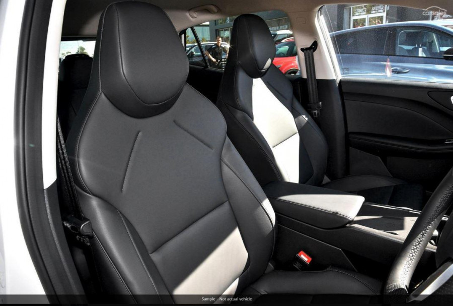 2026 MG MG4 EV Urban AH4E Essence 54 Hatch Image 1
