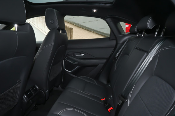 2025 MY24.75 Jaguar E-PACE X540 R-Dynamic SE SUV image 9