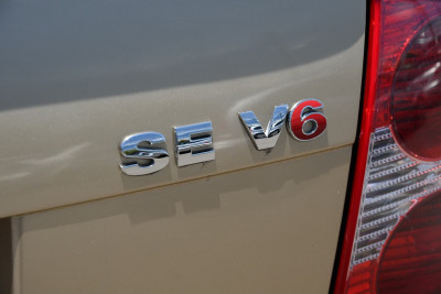 2003 Volkswagen Passat GP MY03 SE V6 Sedan Image 4