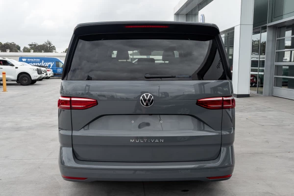 2025 MY26 Volkswagen Multivan T7 TDI360 Life LWB People Mover Image 5