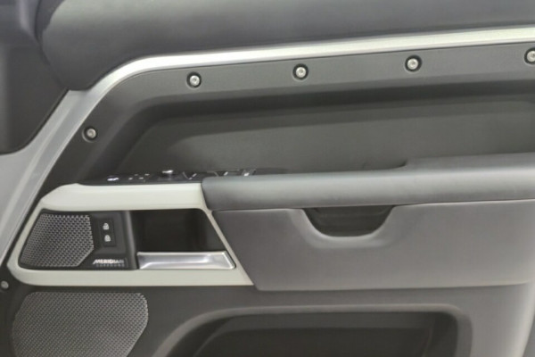 2020 Land Rover Defender L663 HSE SUV Image 22