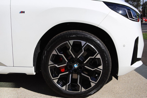 2025 BMW X3 G45 20 xDrive SUV image 11